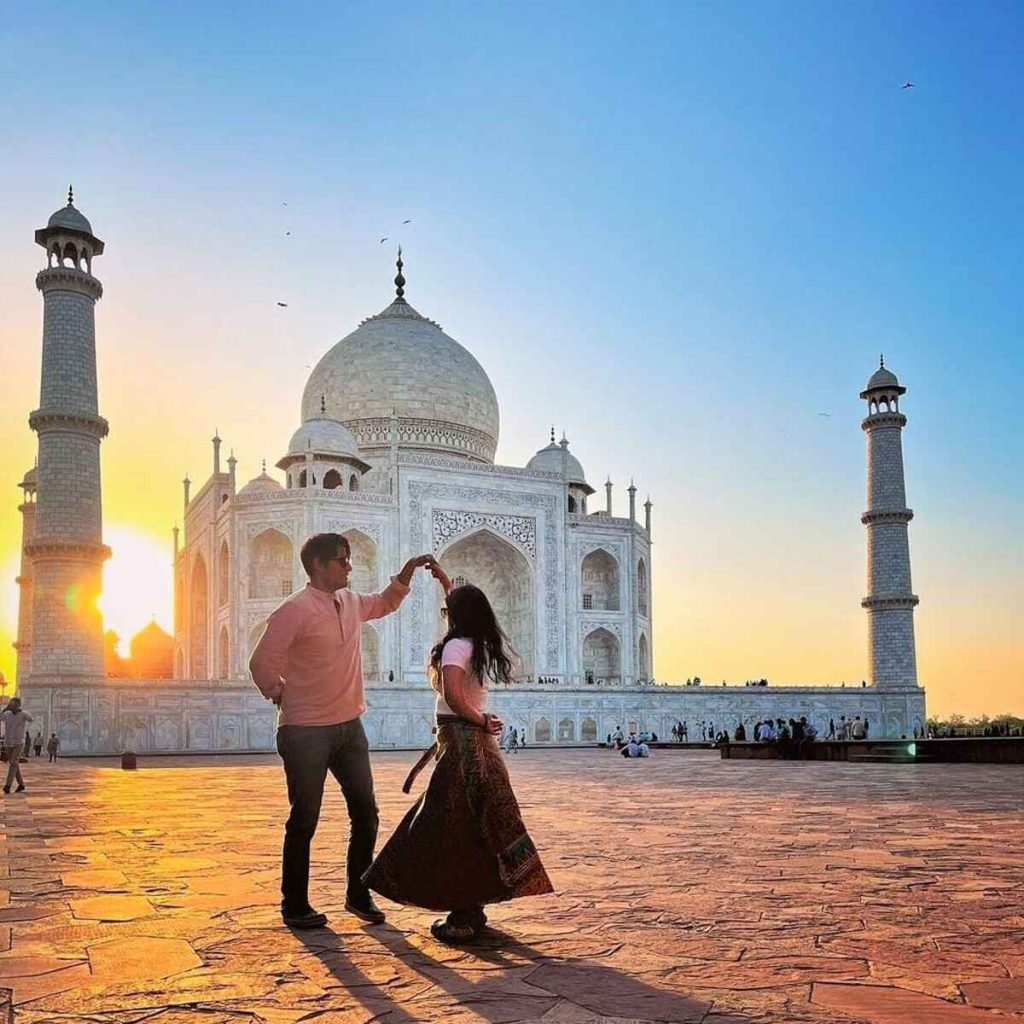 Taj Mahal Sunrise Tour with Transfers